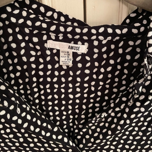Amuse Society Top, size: M - Picture 2 of 4